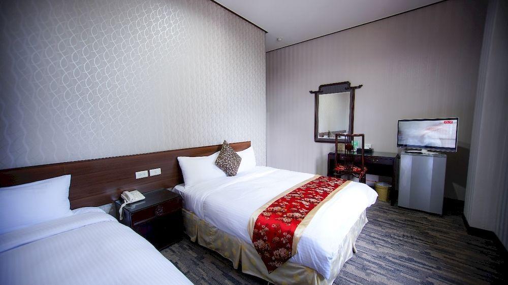 Cambridge Confucius Inn Tainan Bagian luar foto